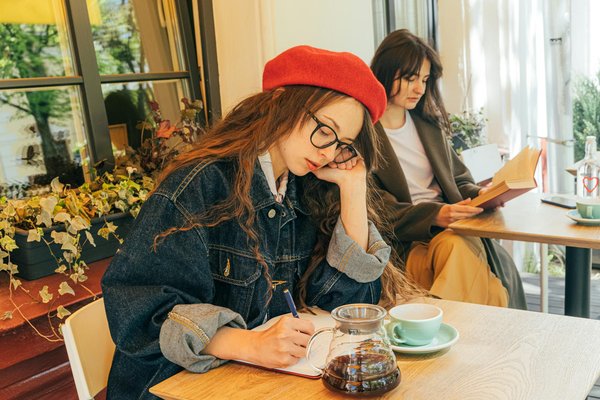 Transformez l'ambiance de votre restaurant avec nos banquettes bistro