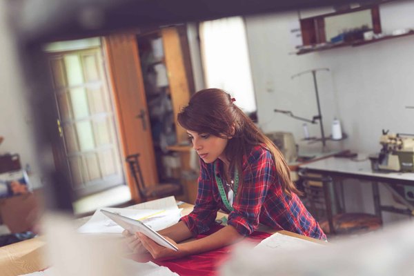 Comment intégrer des éléments de design graphique dans la décoration de votre maison ?