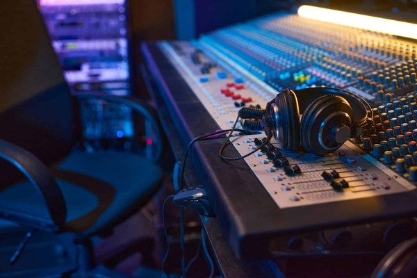 Enfin une bonne formation au mixage et mastering avec Essentiel Studio ?